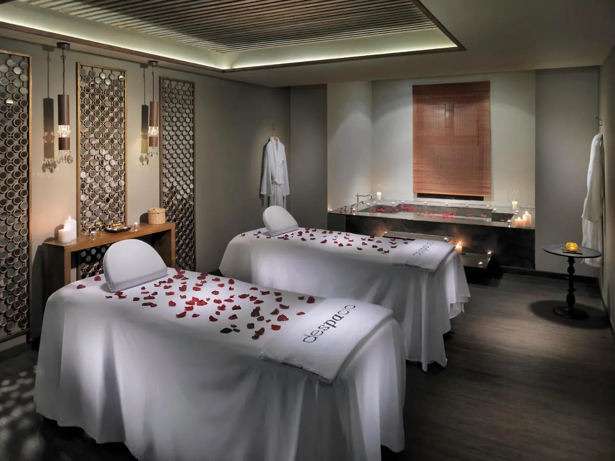****  Boutique Hotel H10 White Suites - Adults Only Playa Blanca  Spanien